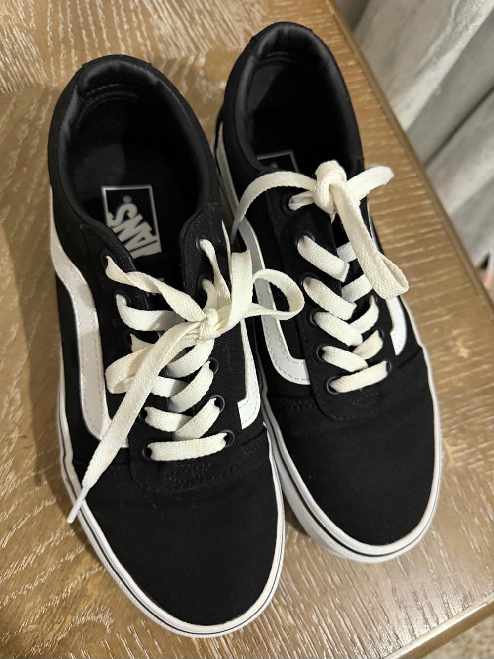 Vans Women's Black & White Low-Top Skate Sneakers